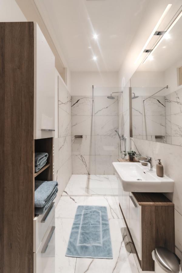 Cozy Apartment, 2 Private Terraces, 8 Min To City Center Βιέννη Εξωτερικό φωτογραφία